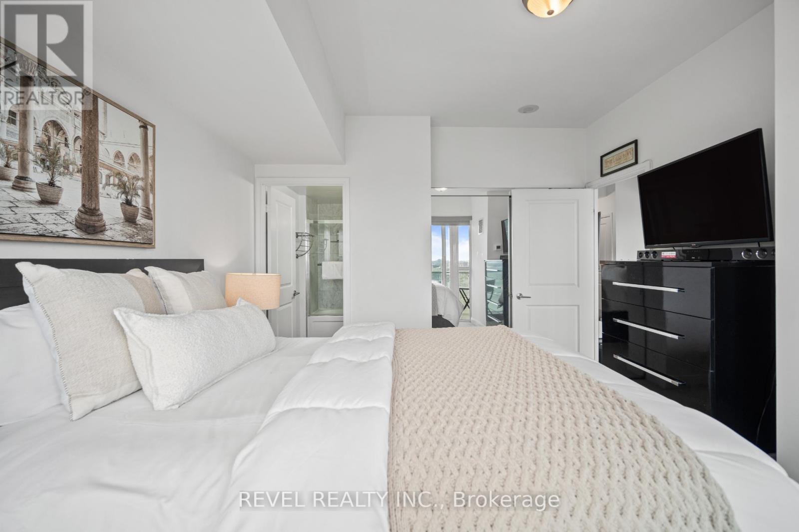 #2802 50 ABSOLUTE AVENUE - 21