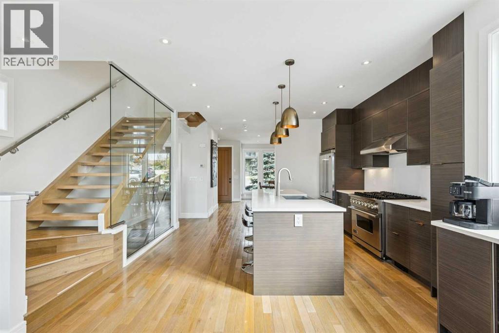 911 Drury Avenue NE - 10