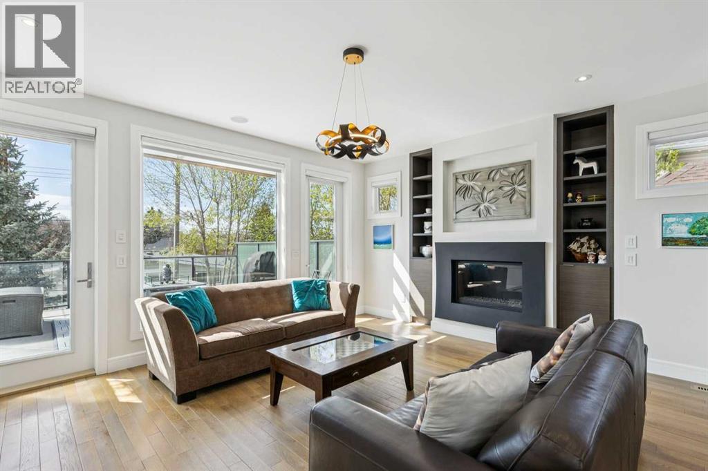 911 Drury Avenue NE - 13
