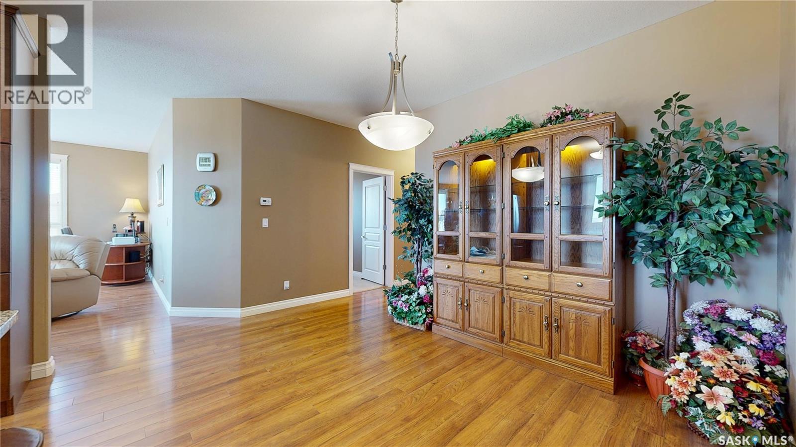 #302 3750 HAUGHTON ROAD E - 11