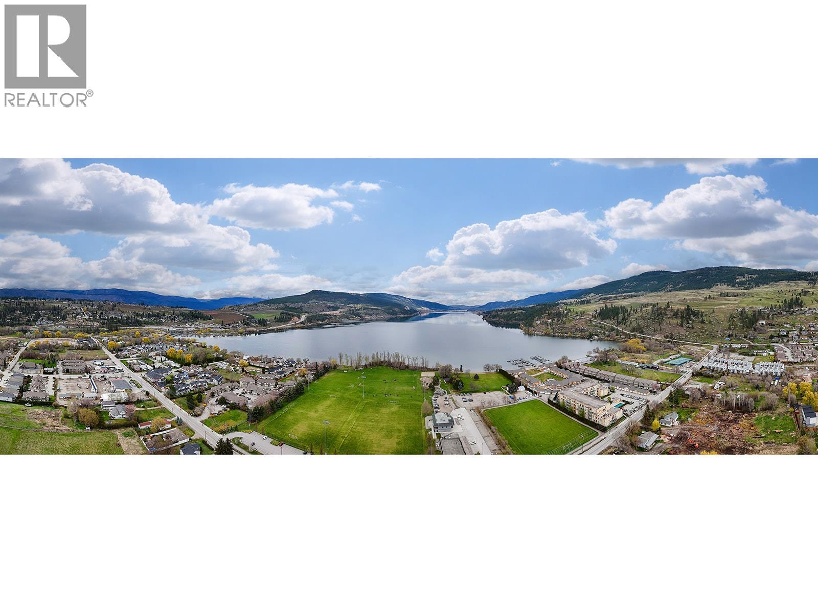 3350 Woodsdale Road Unit# 401, Lake Country