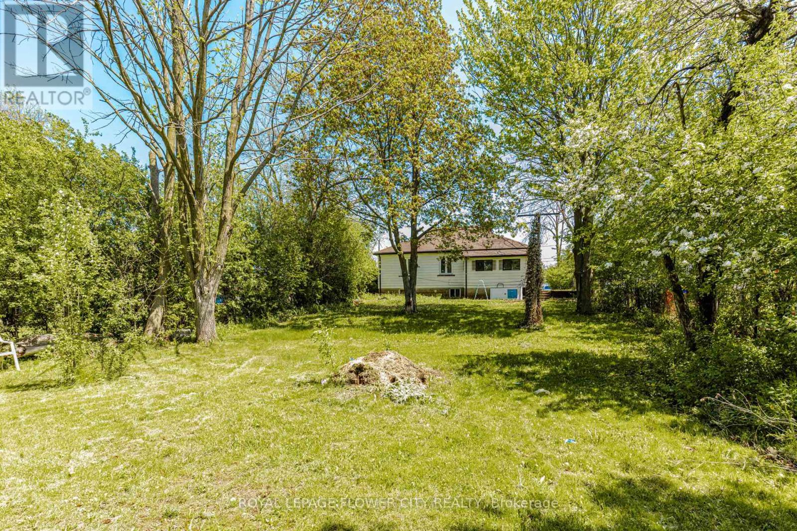 37 WARWICK ROAD, Hamilton (Stoney Creek), Ontario, L8E1Y5 — Photo 2