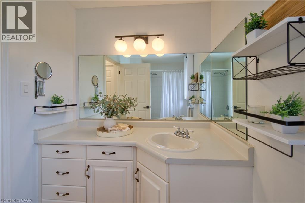 79 VICTOR Boulevard - 27