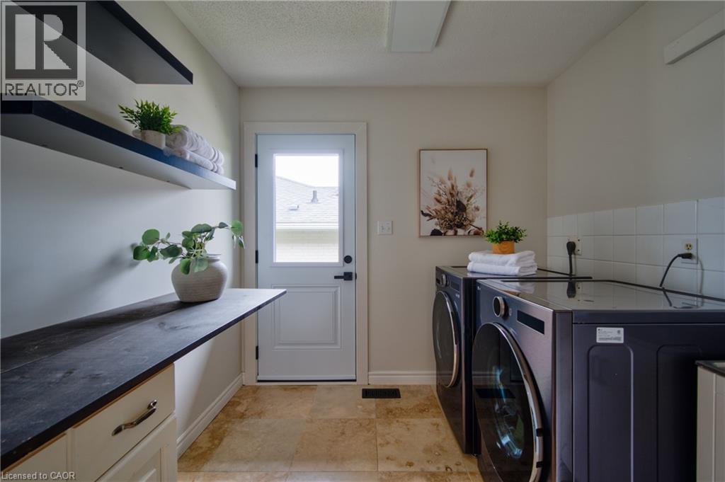 79 VICTOR Boulevard - 19