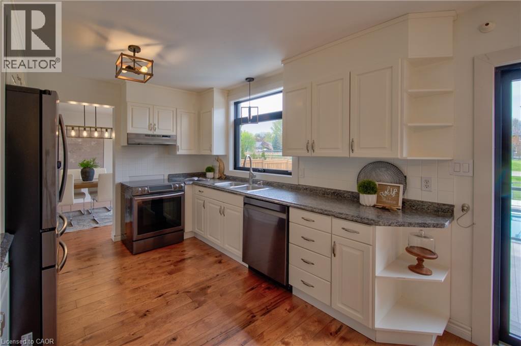 79 VICTOR Boulevard - 12