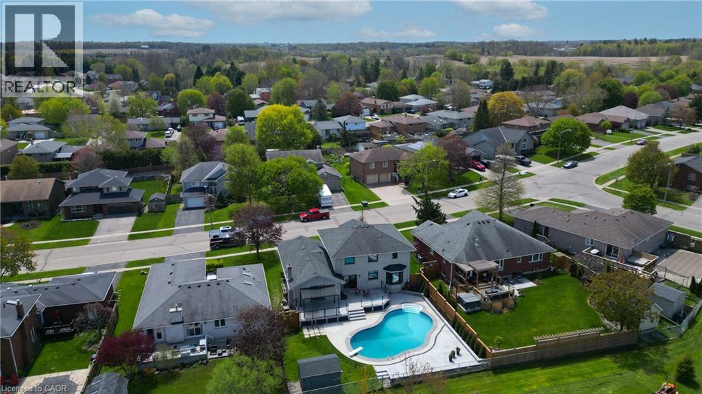 79 VICTOR Boulevard - 46