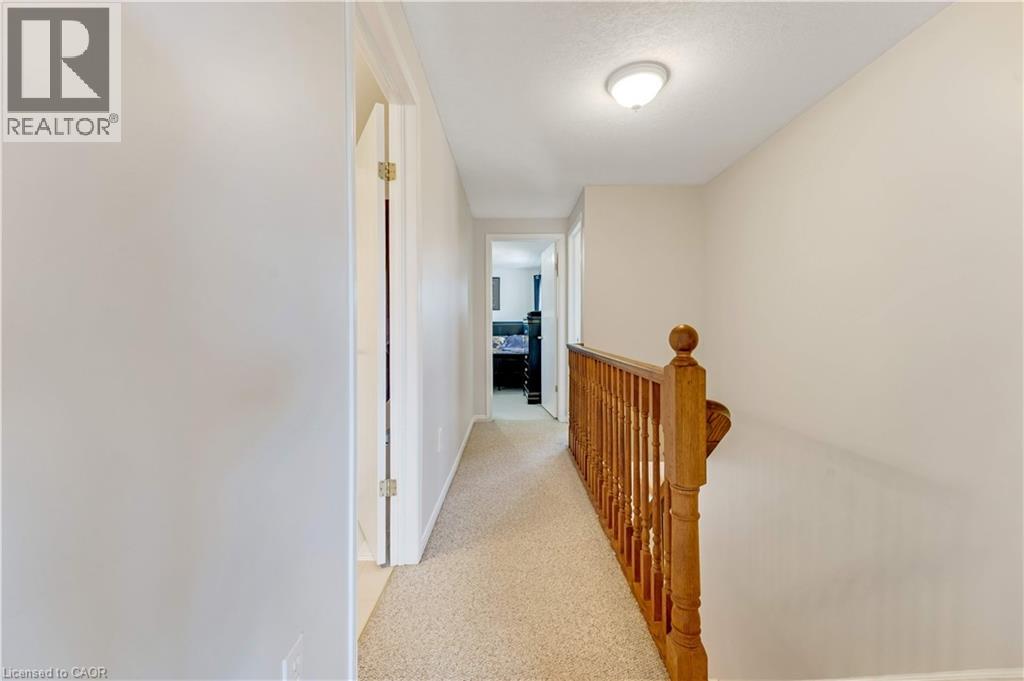 550 DANSBURY Drive, Waterloo, Ontario, N2K4E2 — Photo 35