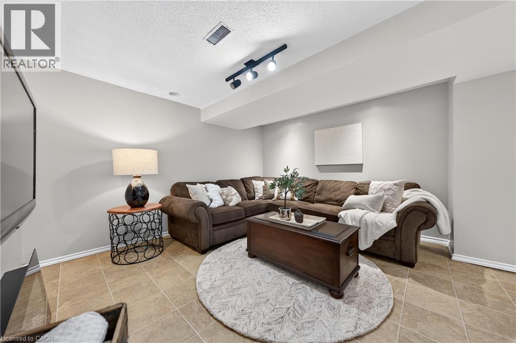 8 ESTHER Avenue, Cambridge, Ontario, N1S4L6 — Photo 5