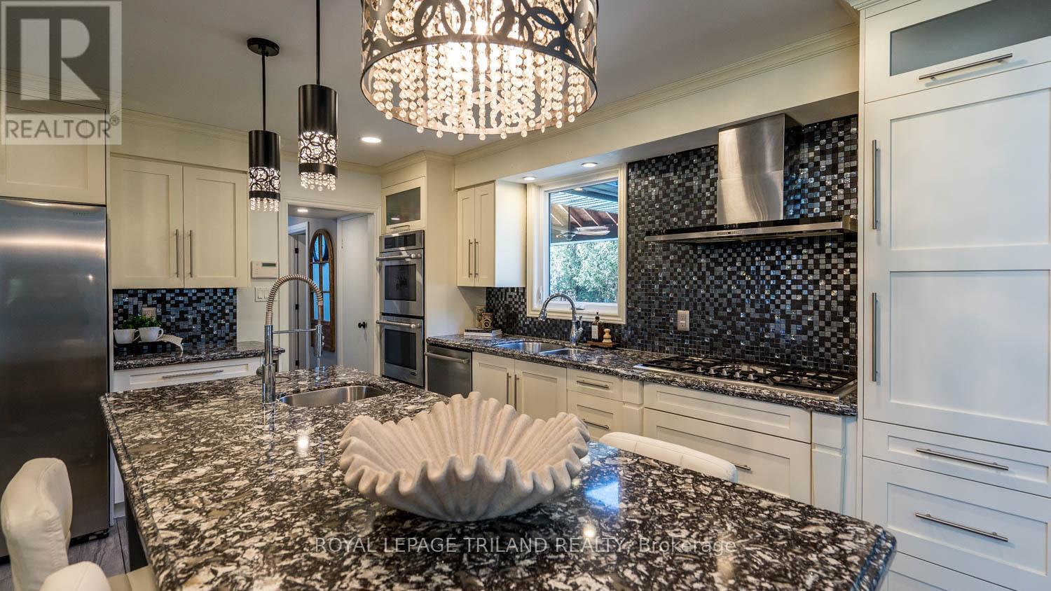 74 KILWORTH PARK DRIVE - 14