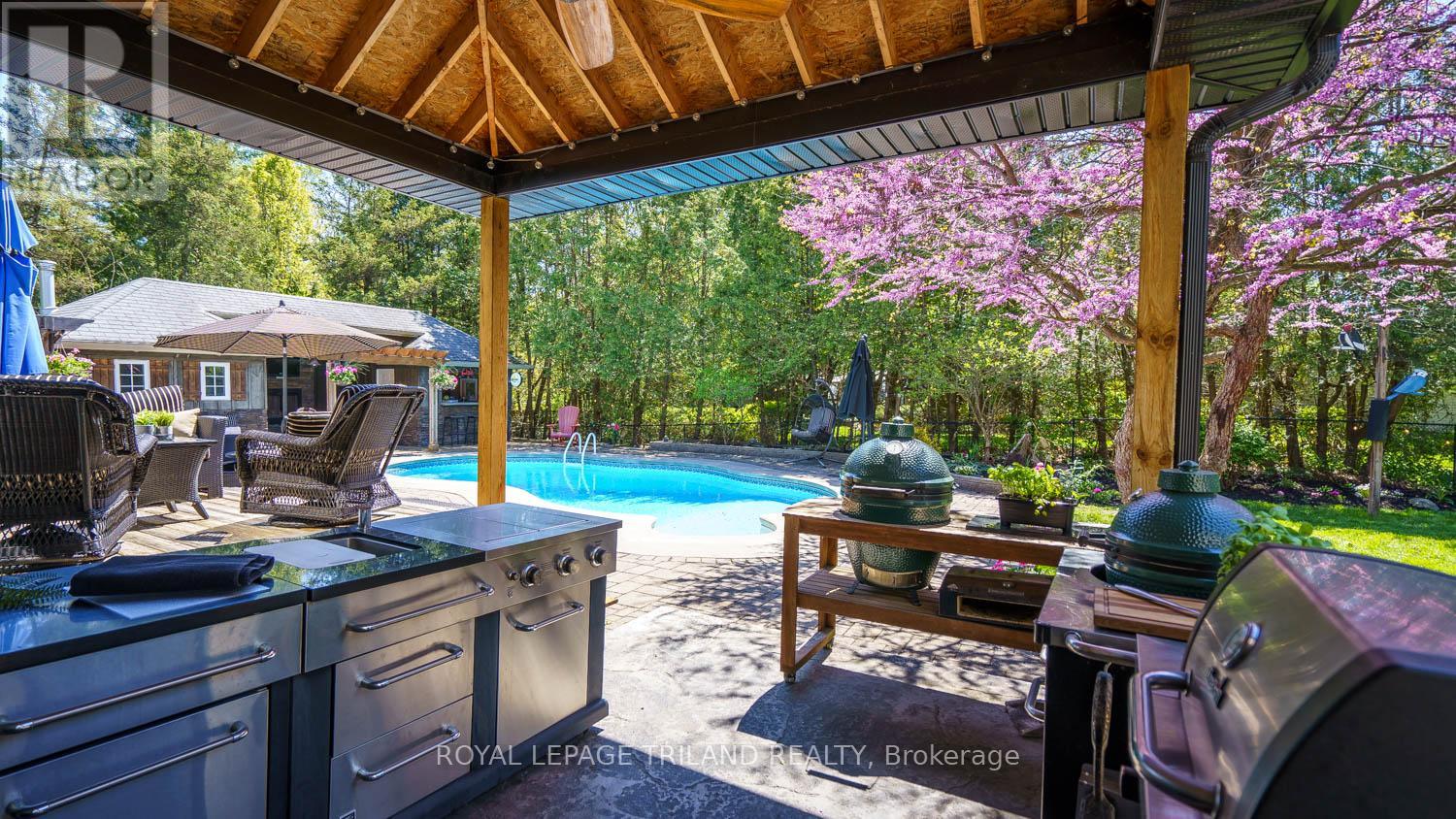 74 KILWORTH PARK DRIVE - 45