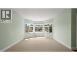 4778 Kilmarnock Dr, Courtenay, BC V9N9S5 Photo 12