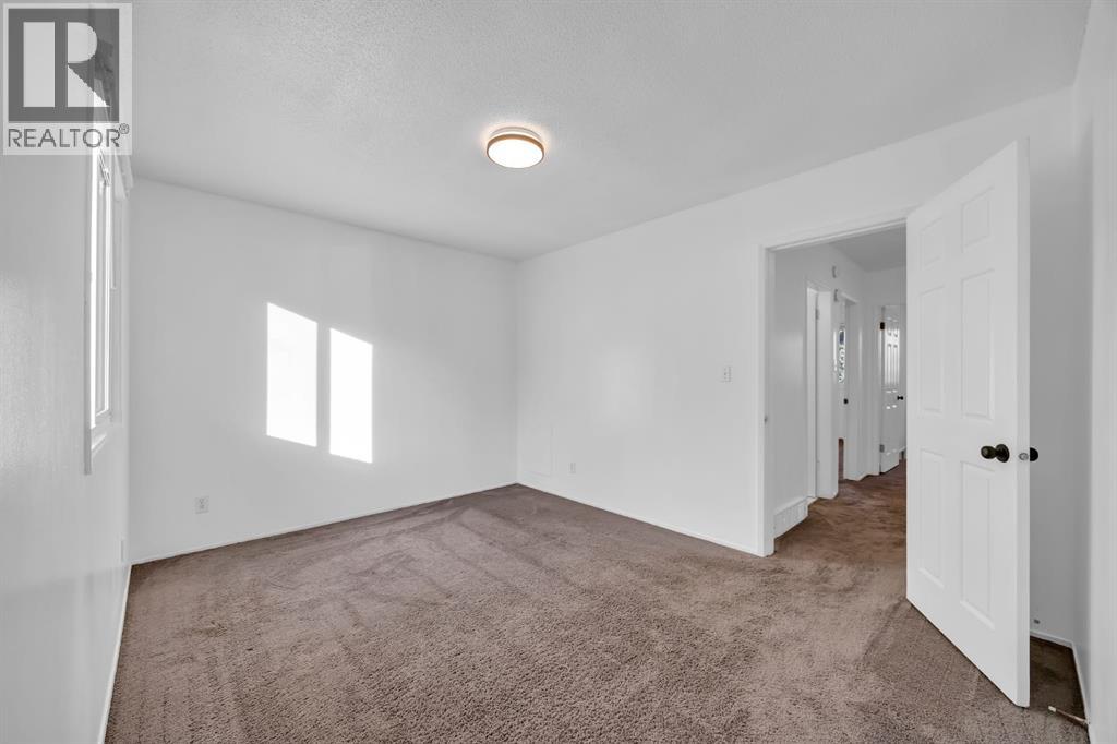 #33 219 90 Avenue SE - 12