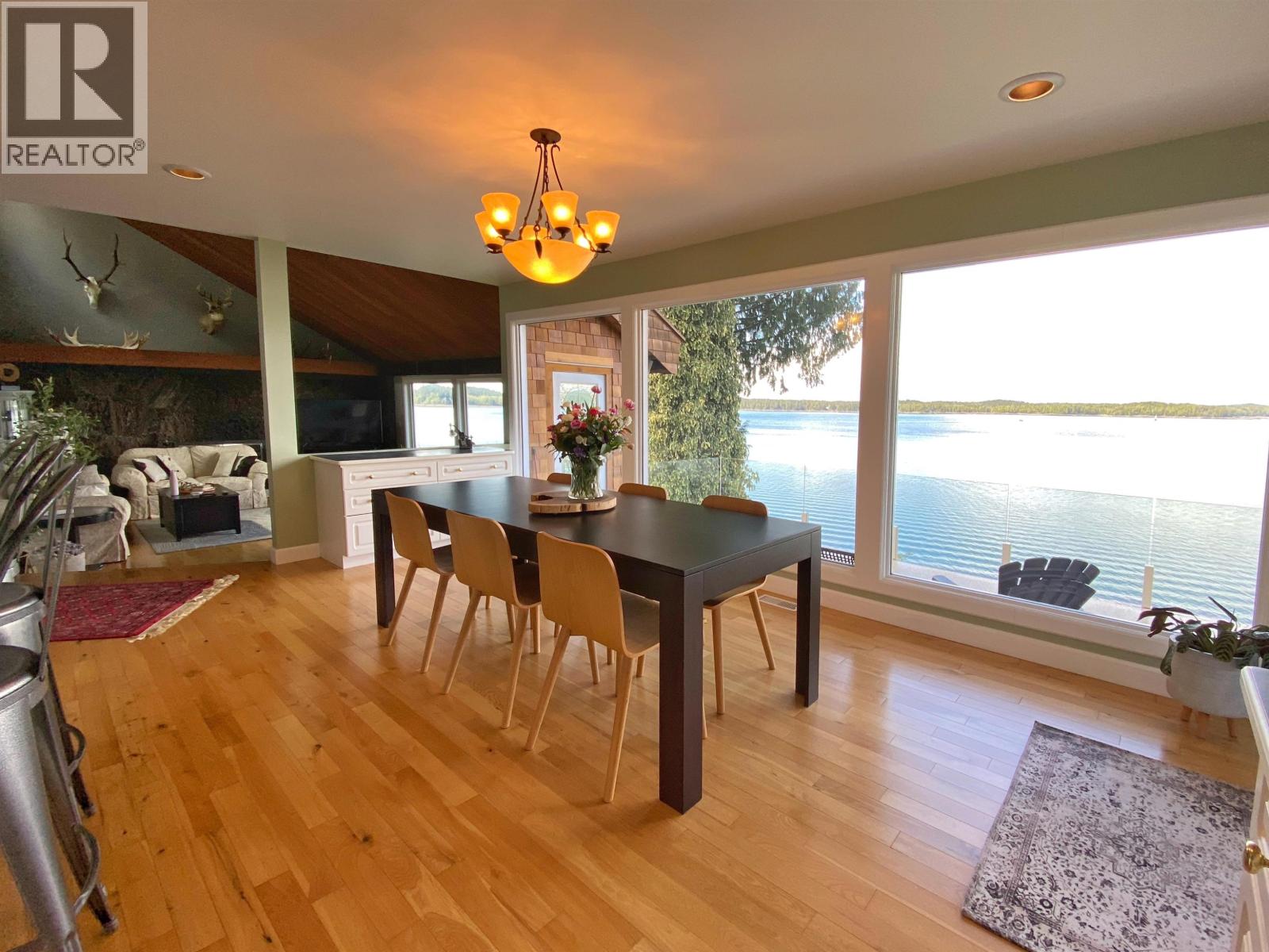 2130 GRAHAM AVENUE - 7