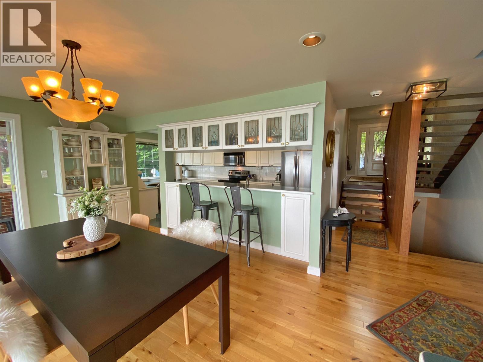 2130 GRAHAM AVENUE - 9
