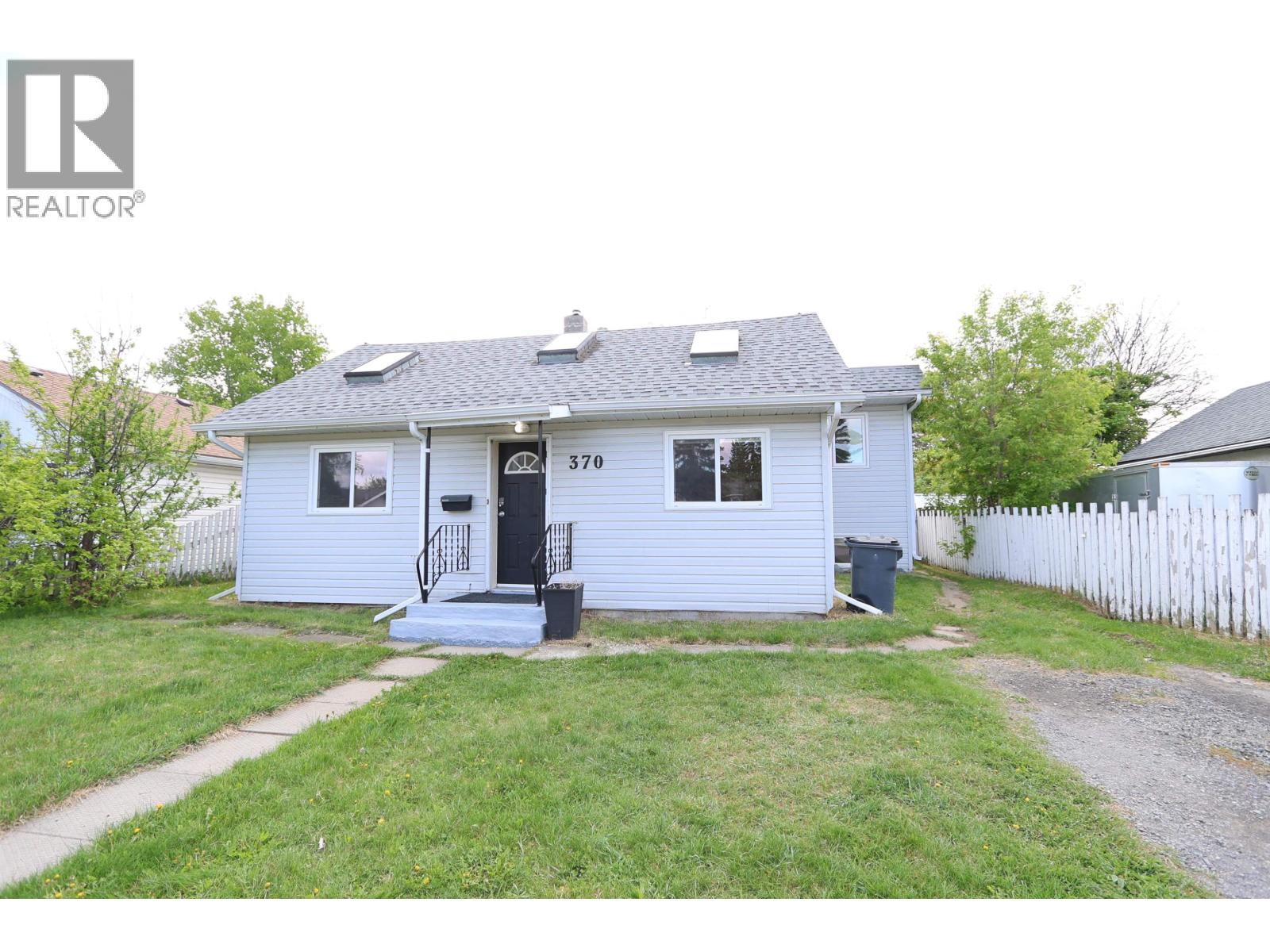 370 EWERT CRESCENT - 21