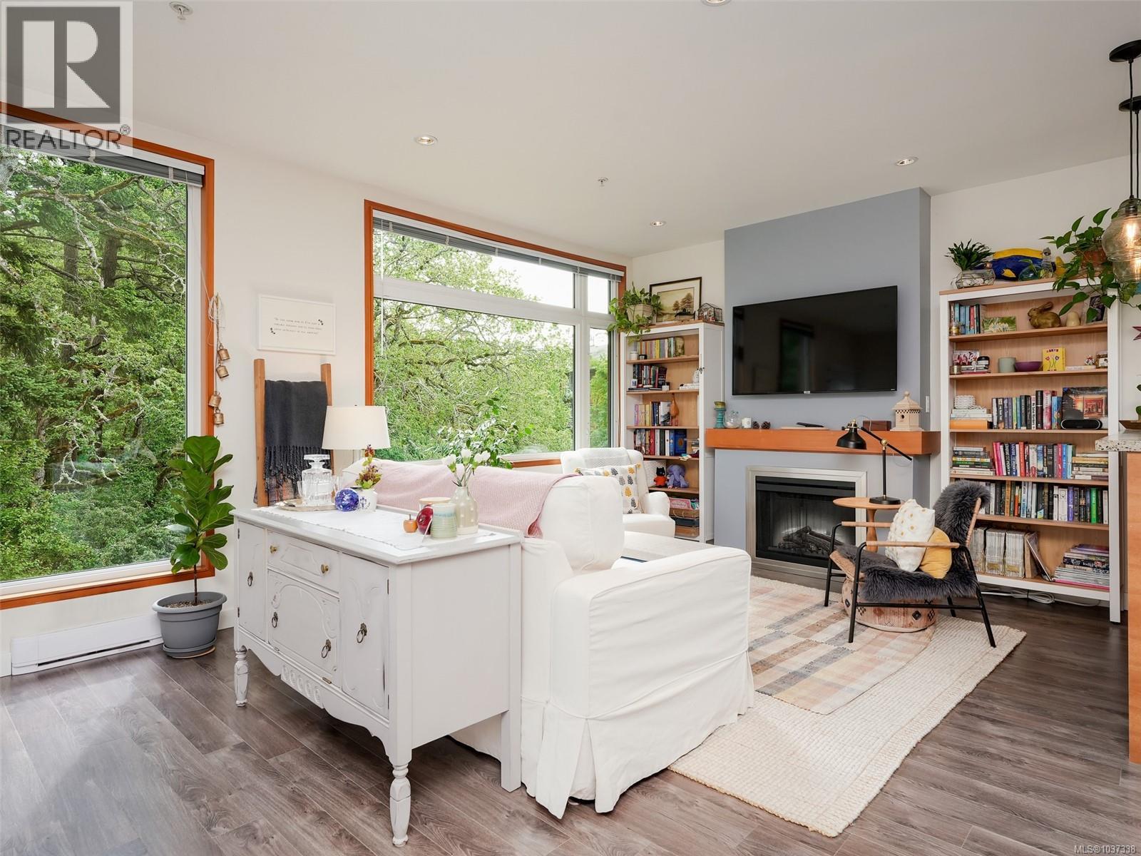 #303 170 Nursery Hill Dr - 2