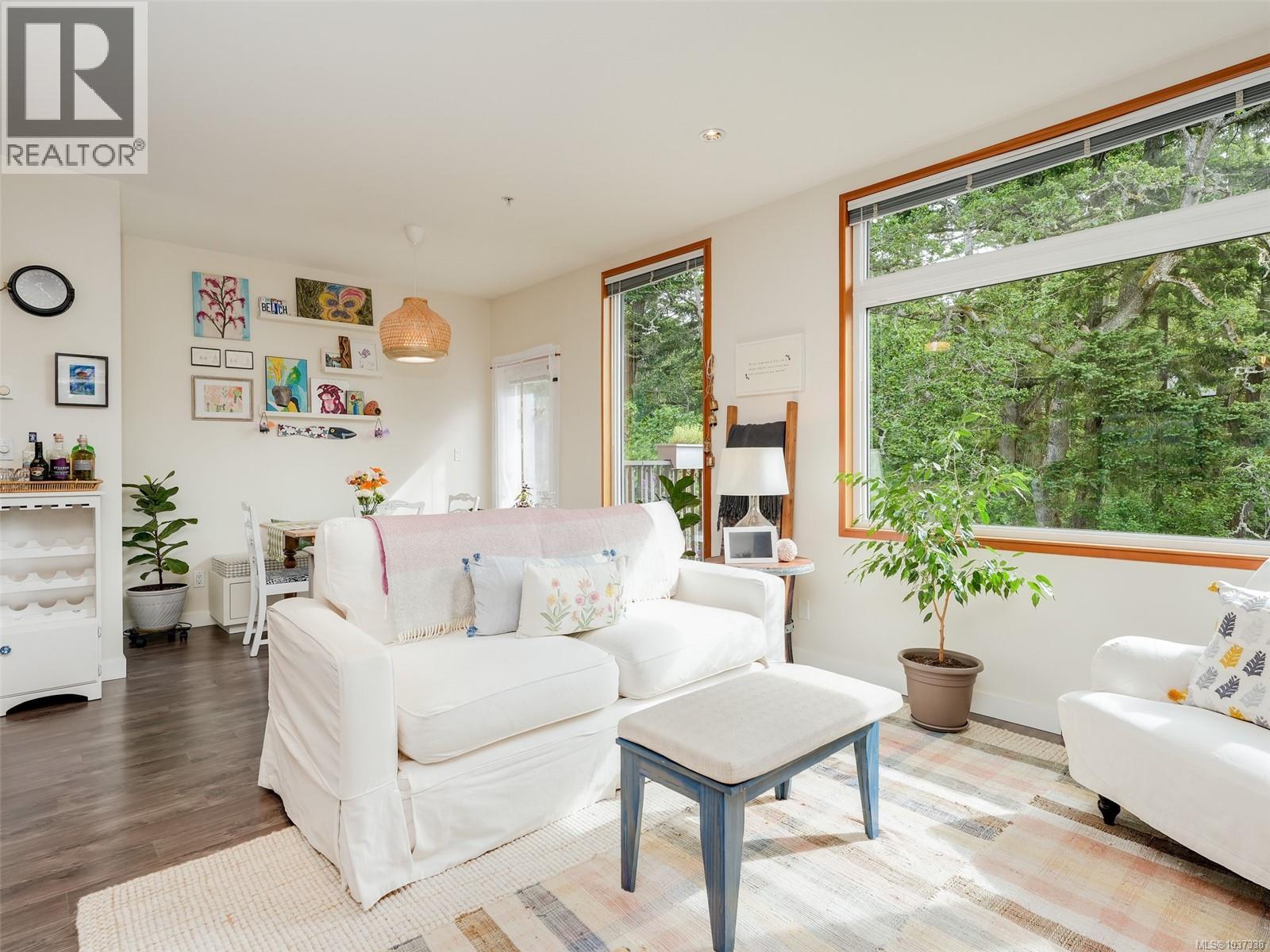 #303 170 Nursery Hill Dr - 4