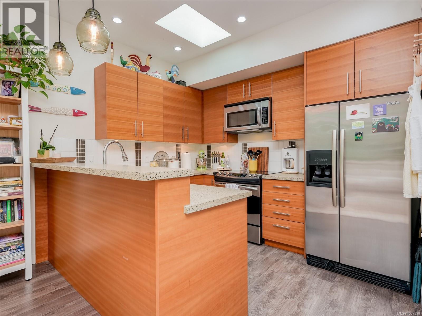 #303 170 Nursery Hill Dr - 6