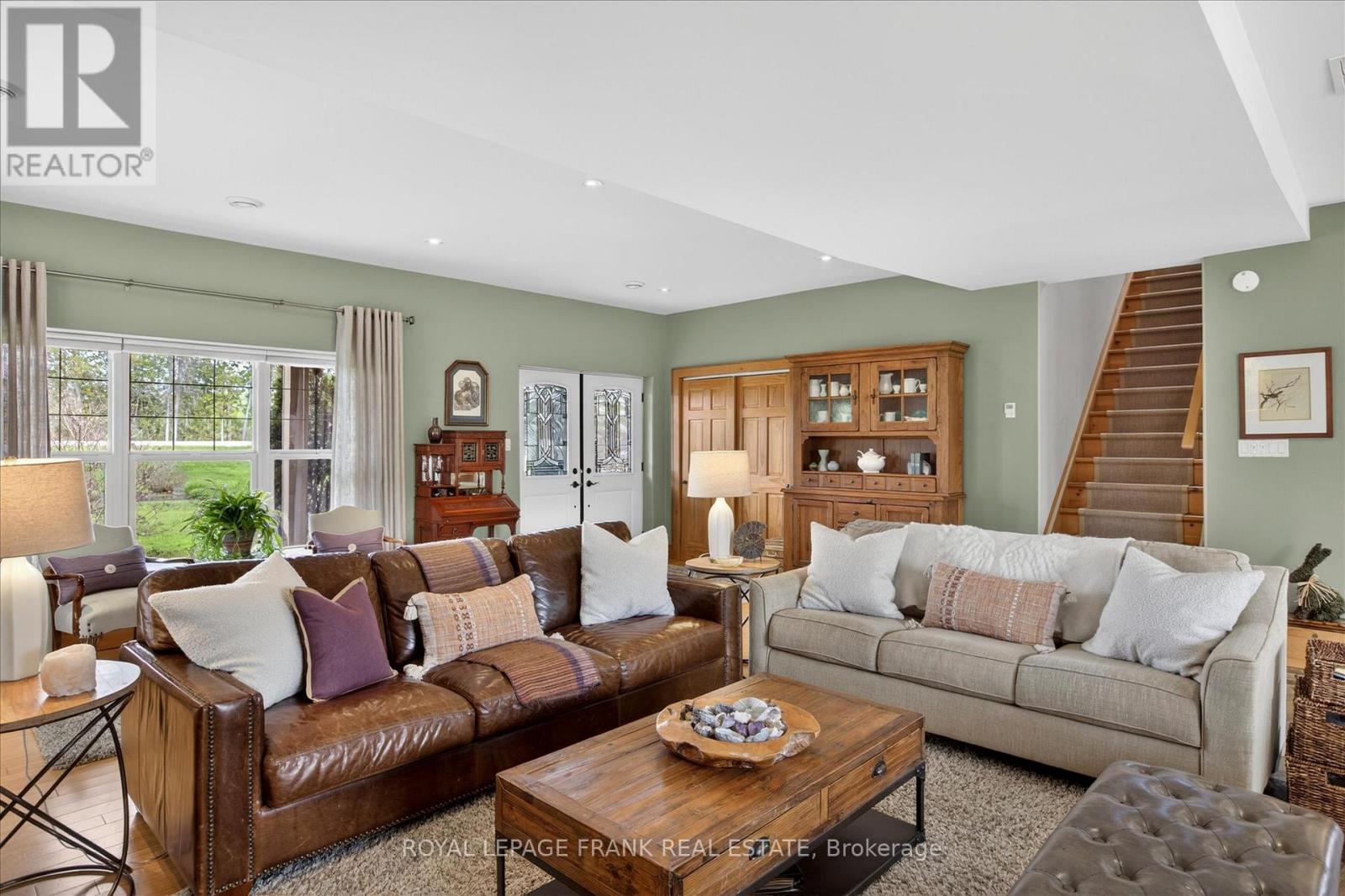369 DOUGLAS ROAD - 10