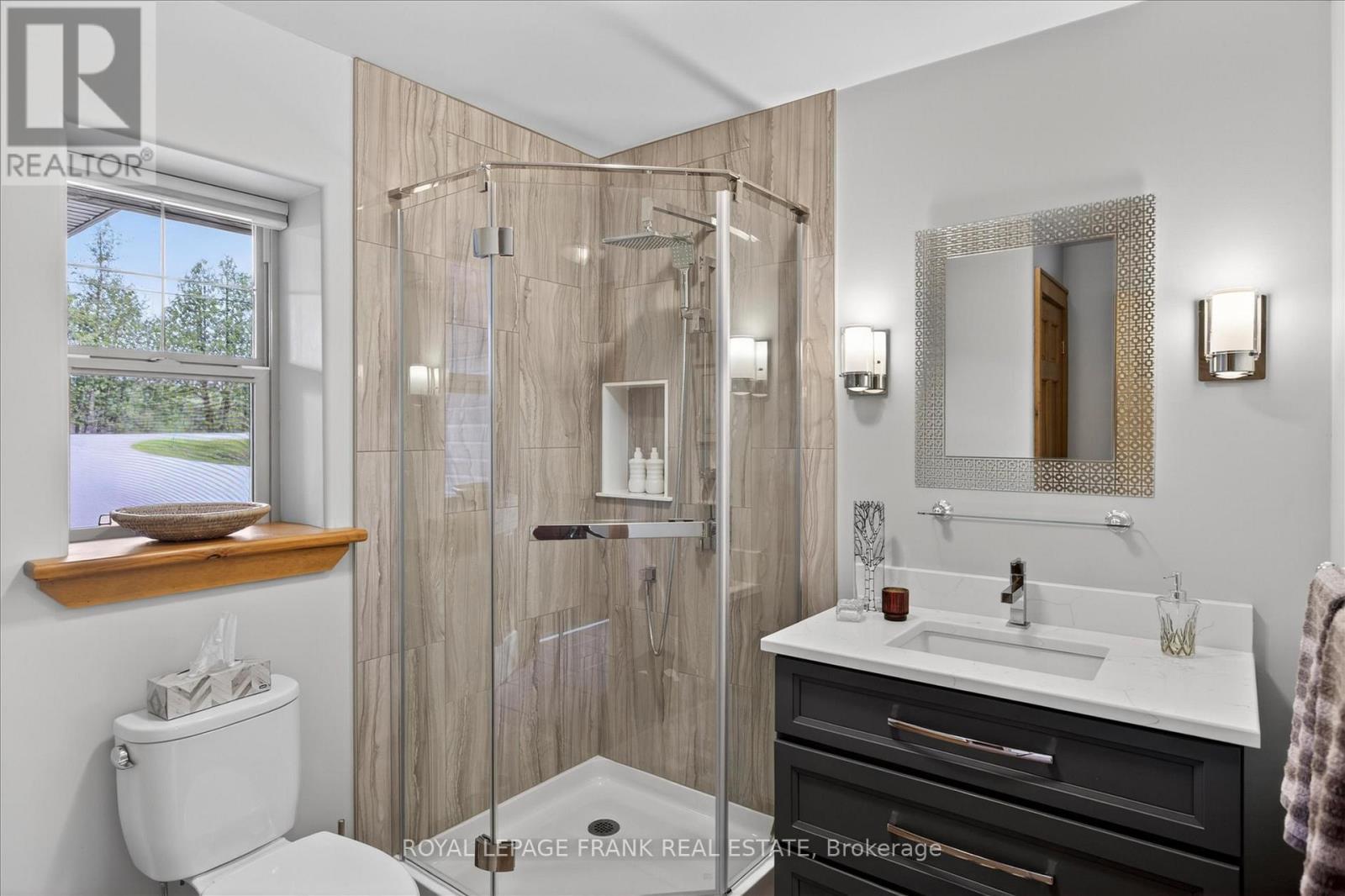 369 DOUGLAS ROAD - 16