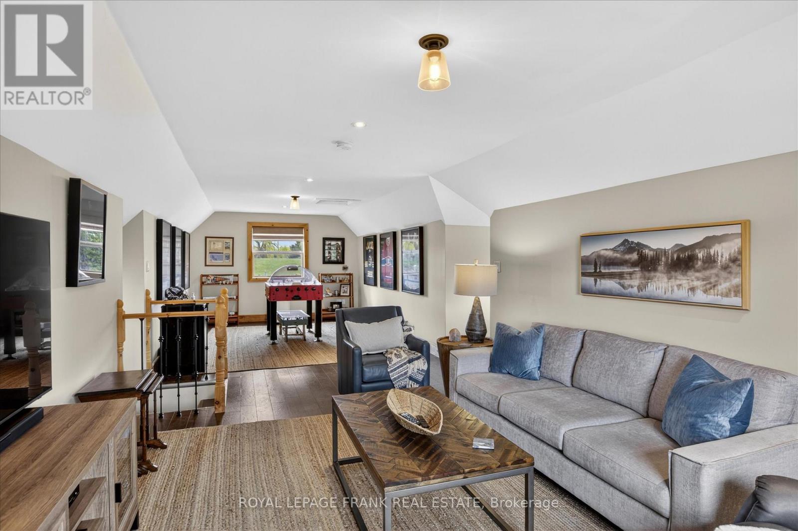 369 DOUGLAS ROAD - 21