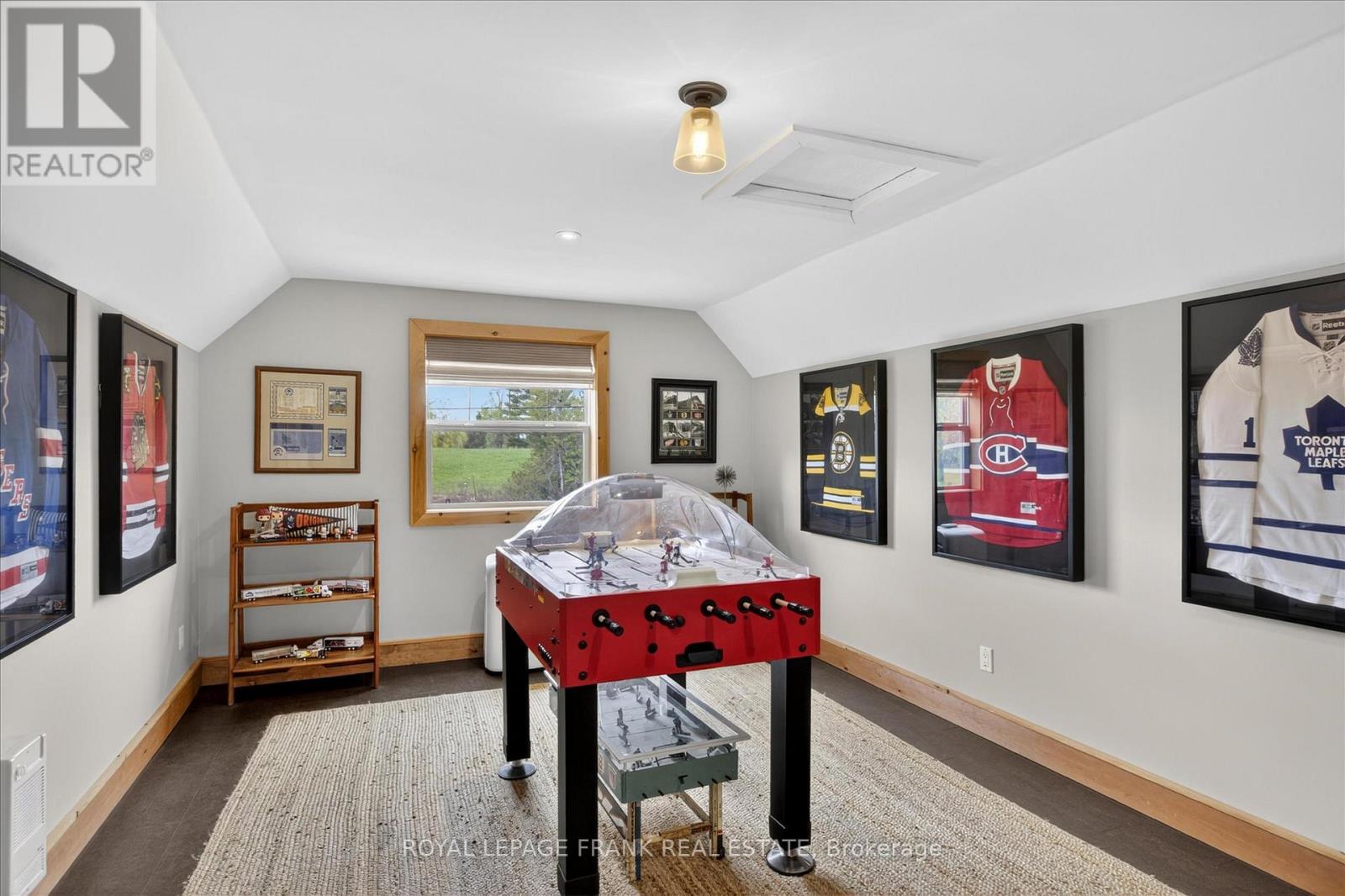 369 DOUGLAS ROAD - 23
