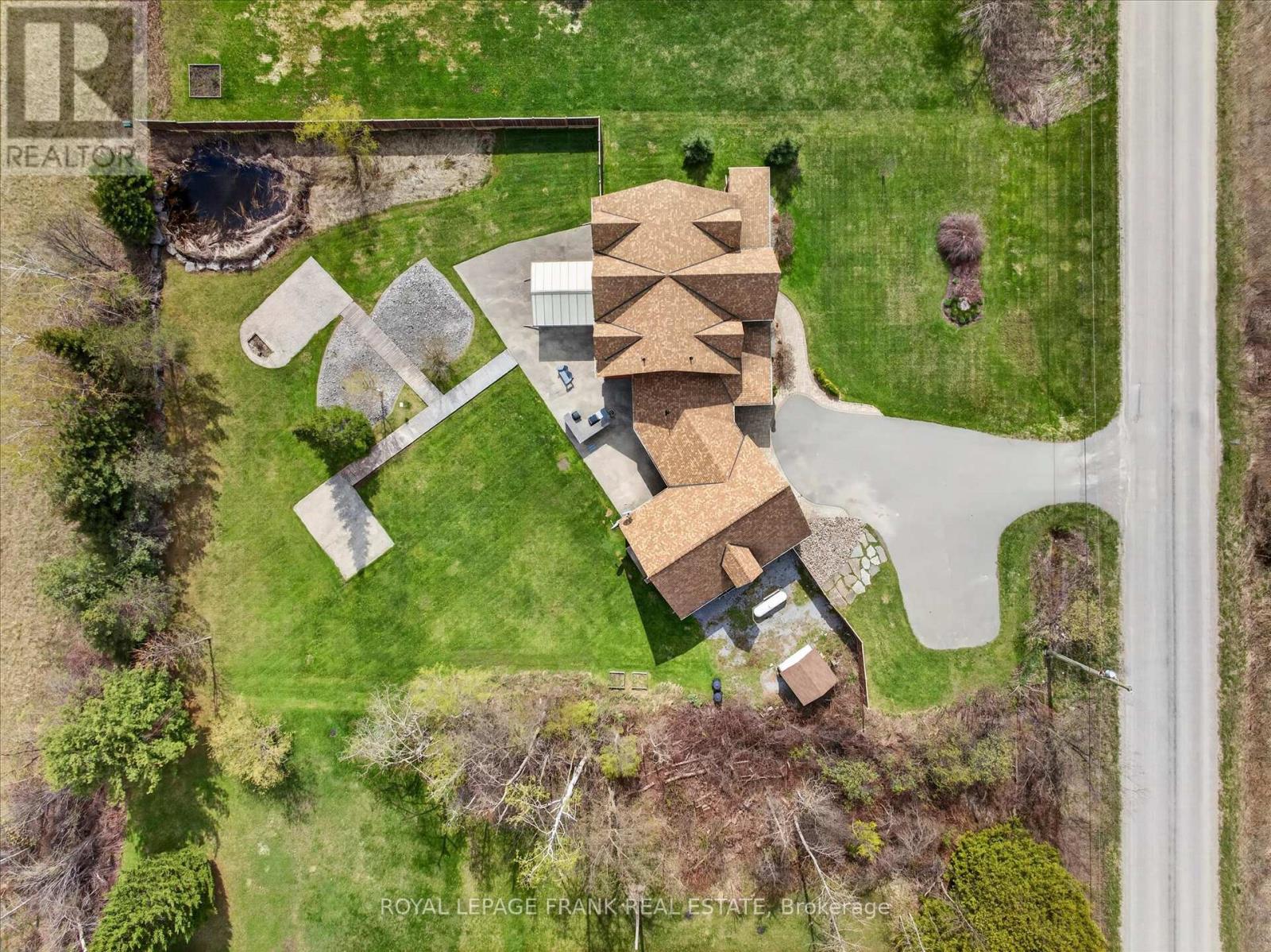 369 DOUGLAS ROAD - 42