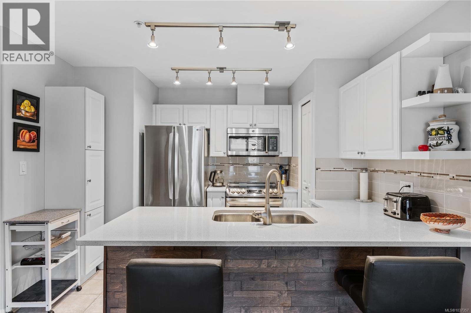 416 29 Songhees Road, Victoria