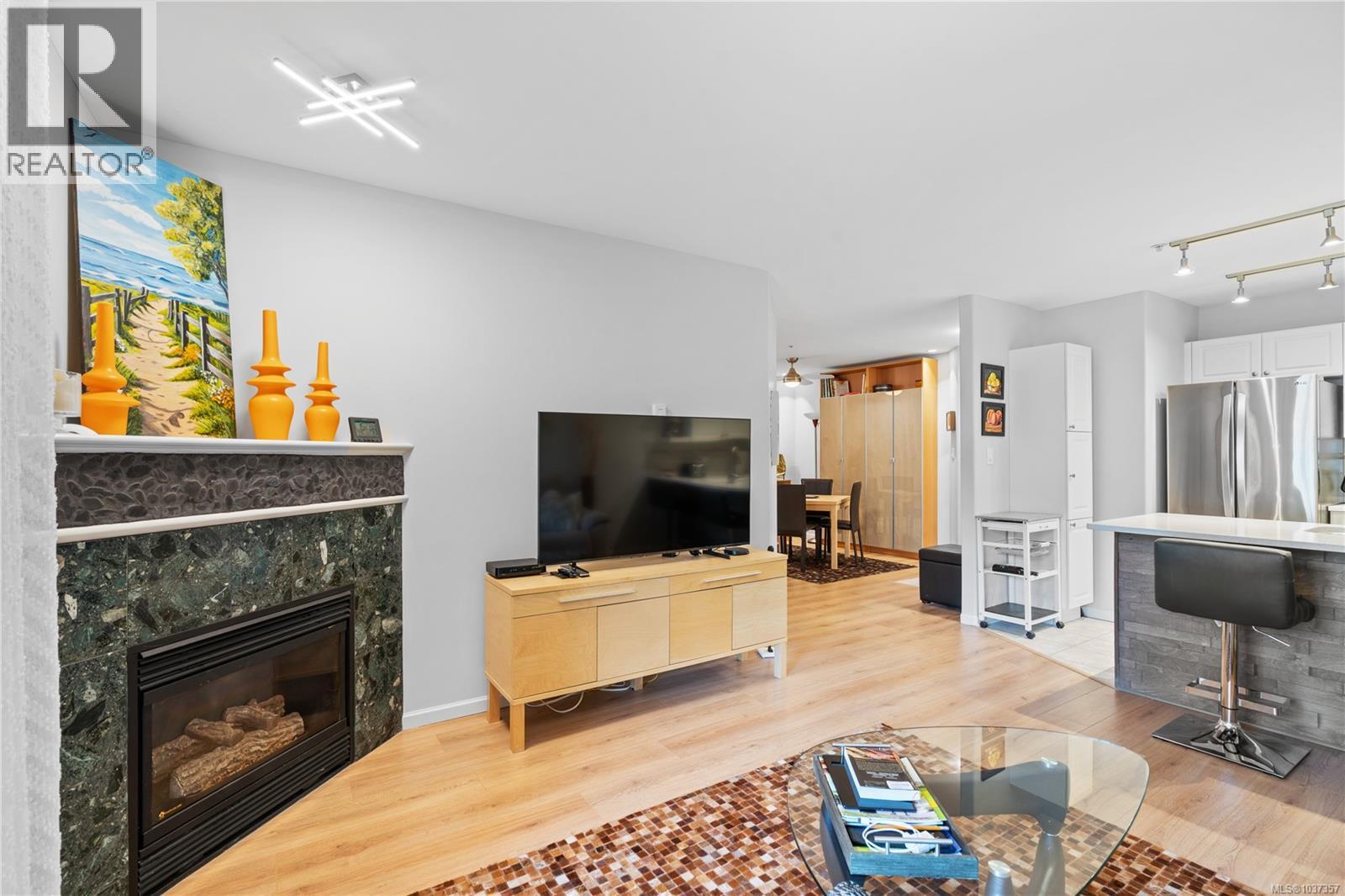 #416 29 Songhees Rd - 6