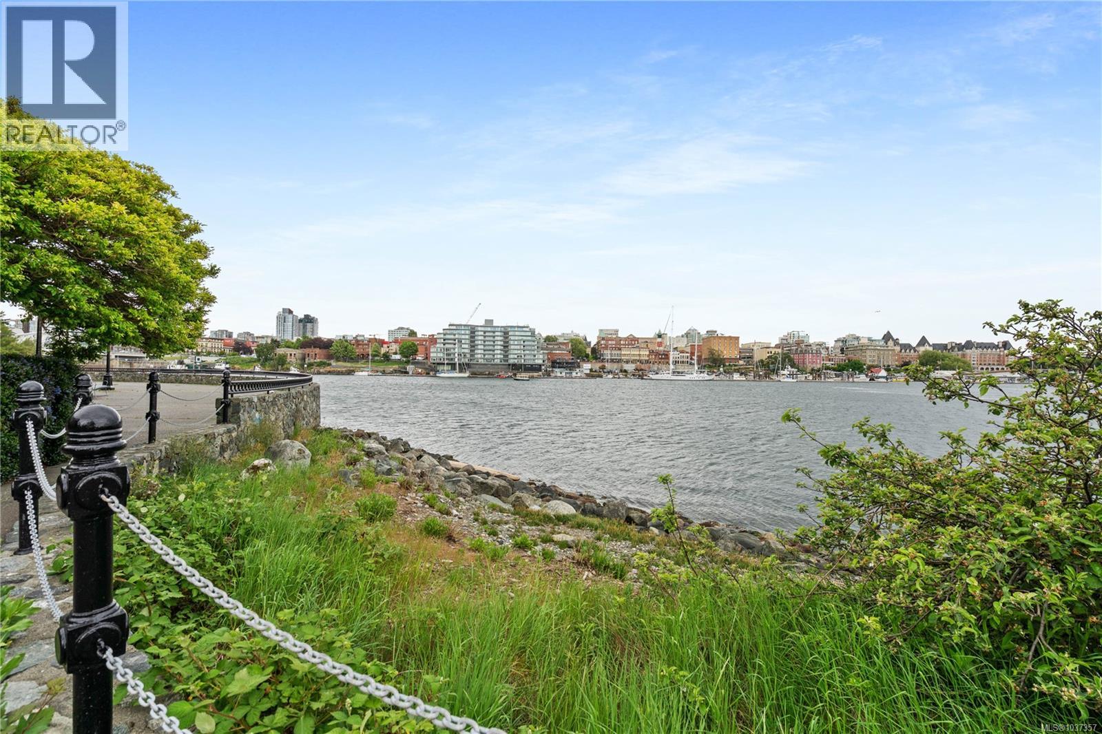 #416 29 Songhees Rd - 45