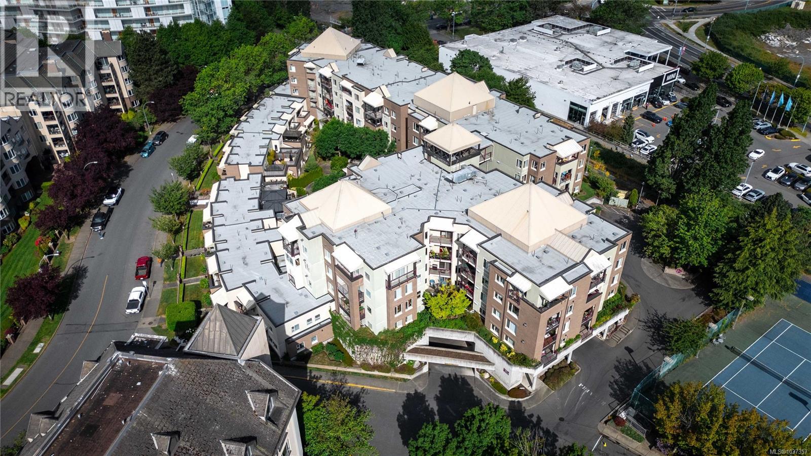 #416 29 Songhees Rd - 72