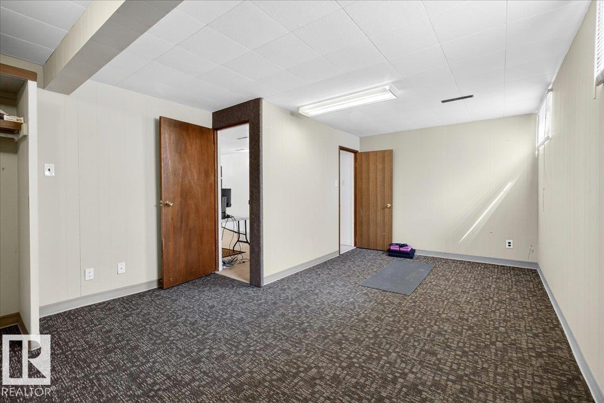 13015 115 ST NW - 37