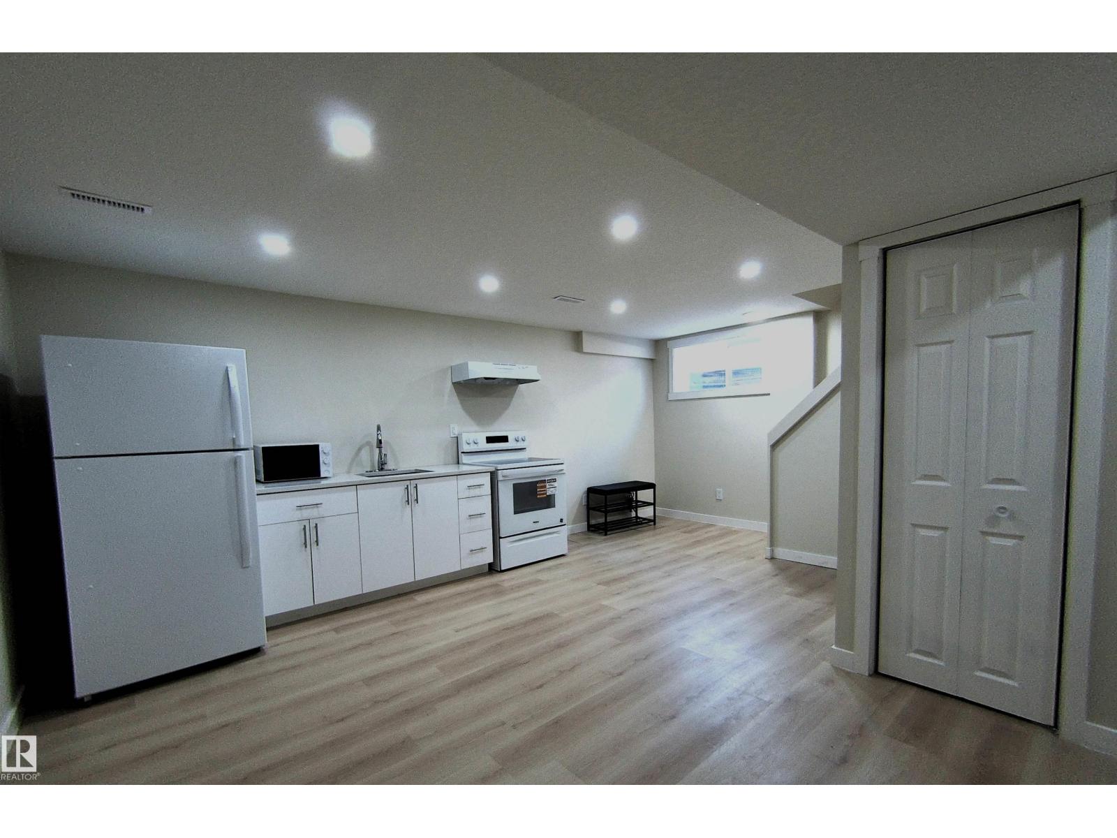 14125 30 ST NW - 49