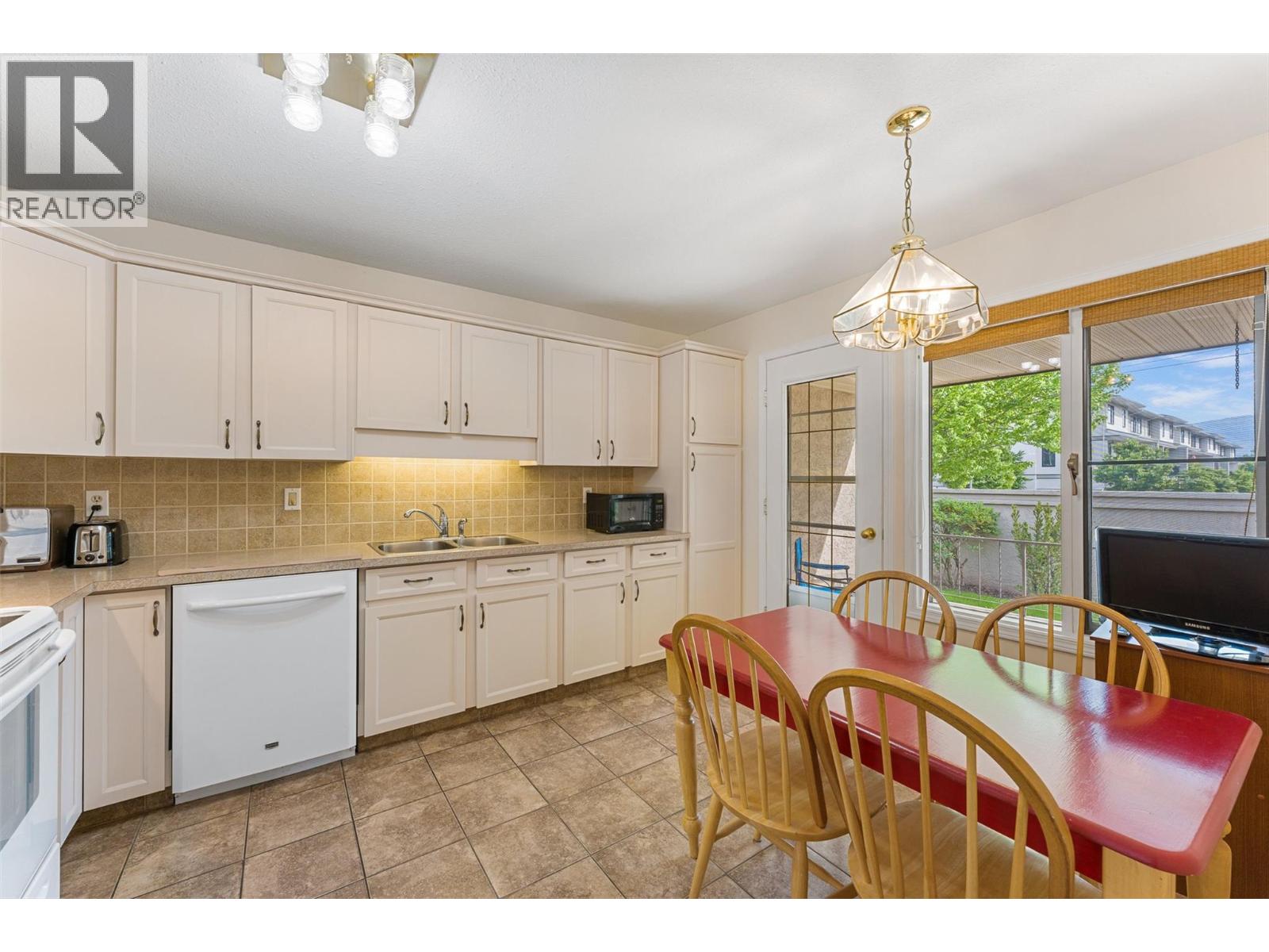 #33 2200 Gordon Drive - 21