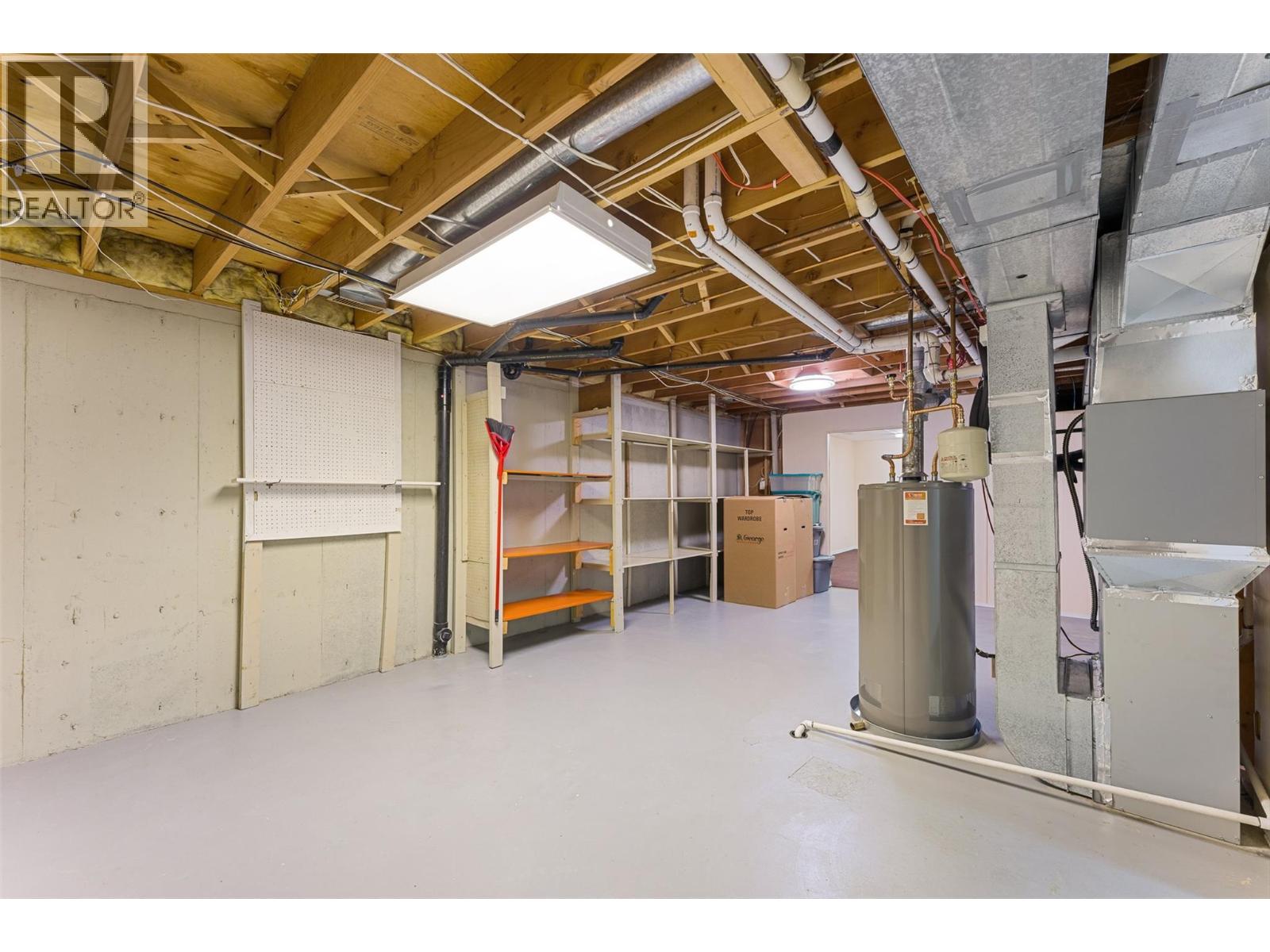 2200 Gordon Drive Unit# 33, Kelowna