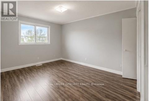 65 ROTHESAY DRIVE - 9