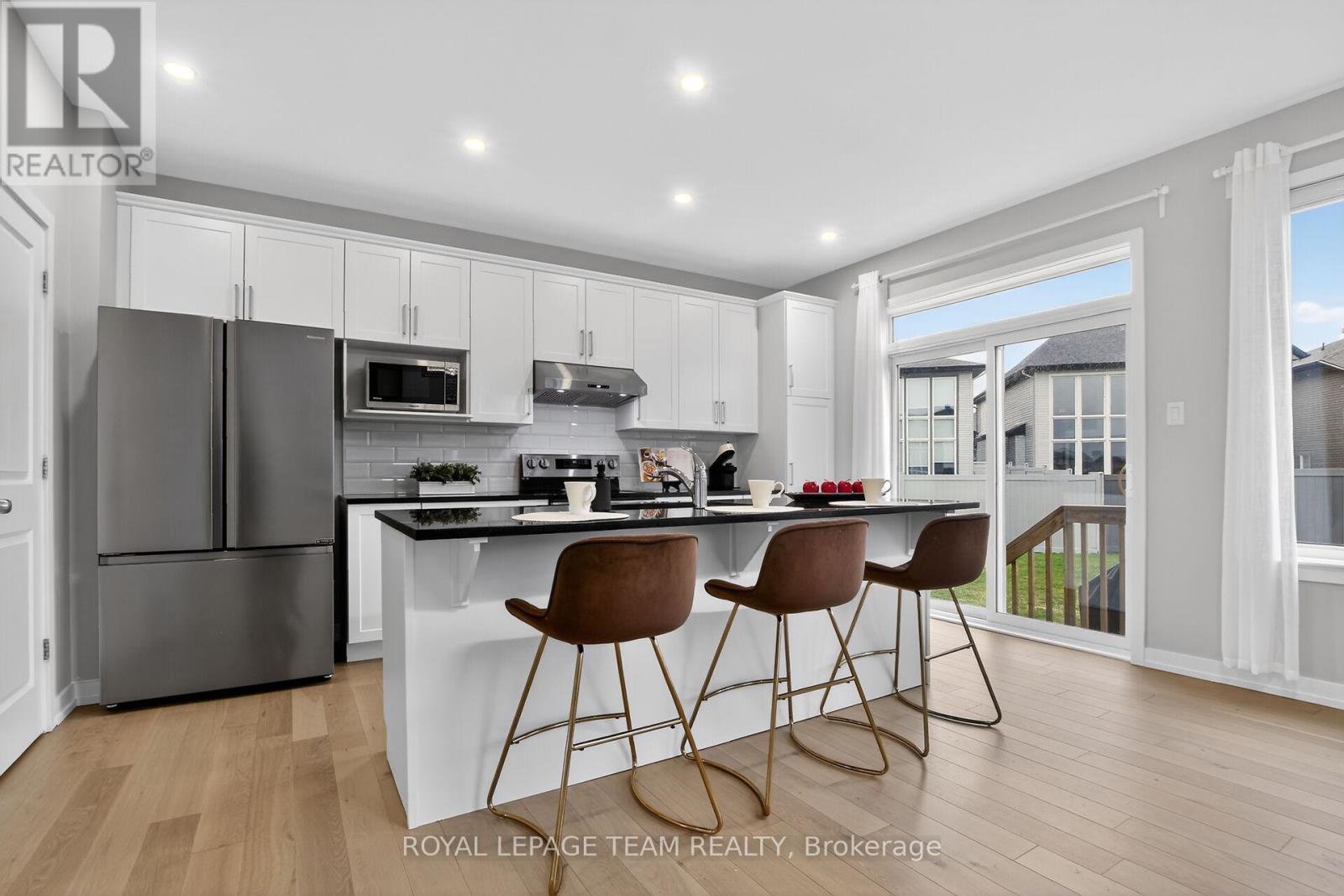 408 GIDRAN CIRCLE - 3