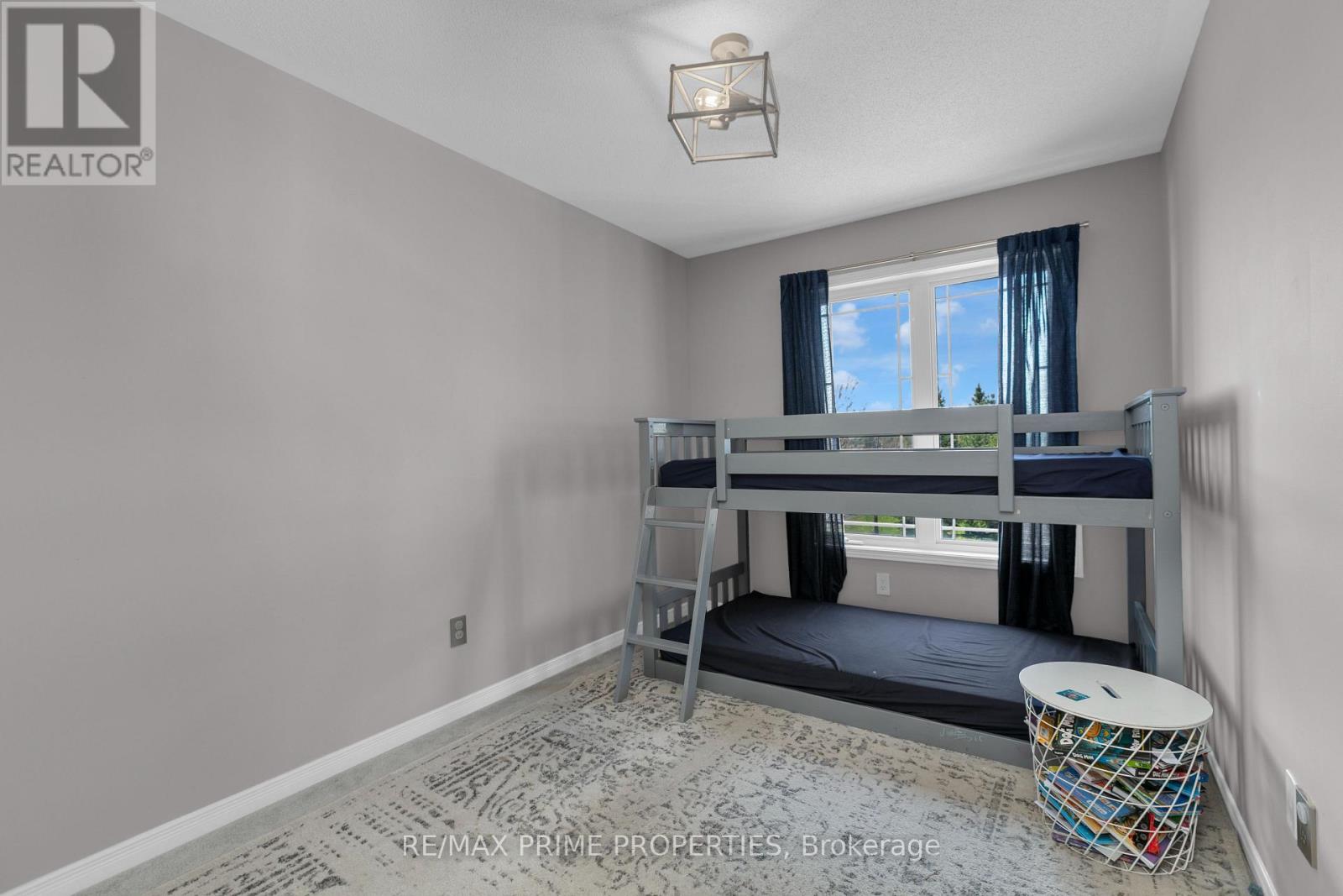 103 FREEPORT DRIVE - 25