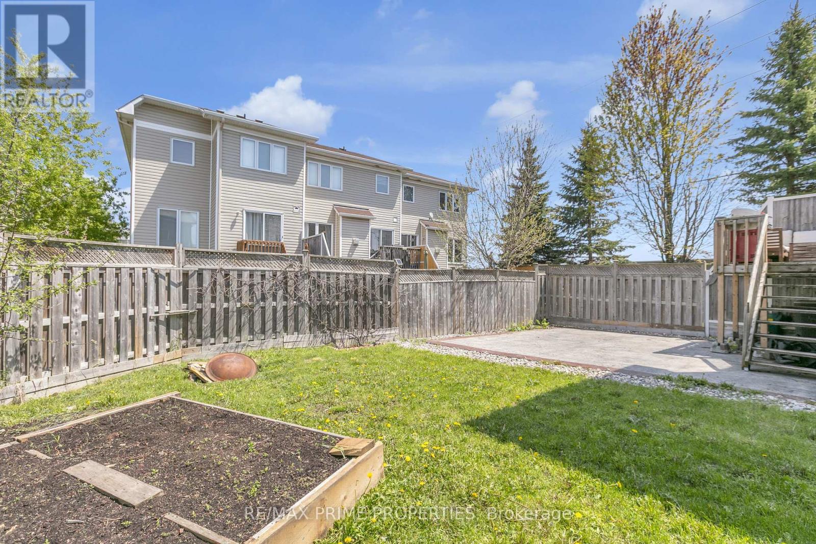 103 FREEPORT DRIVE - 40