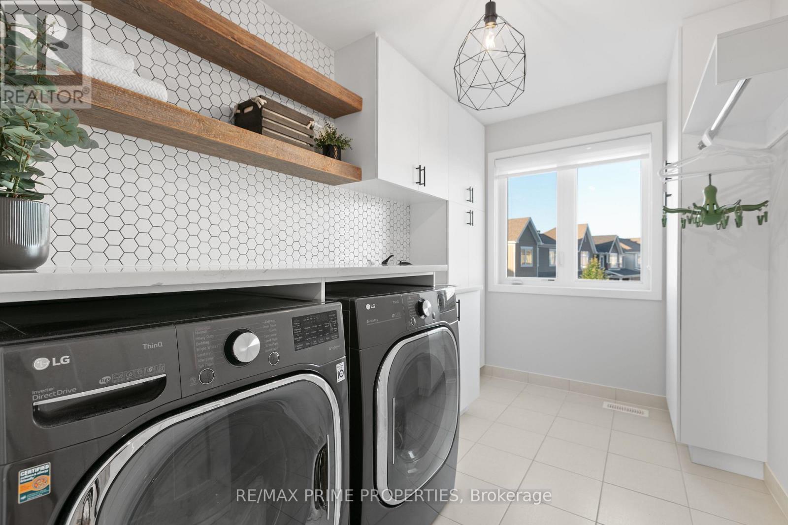 148 AUBRAIS CRESCENT - 25