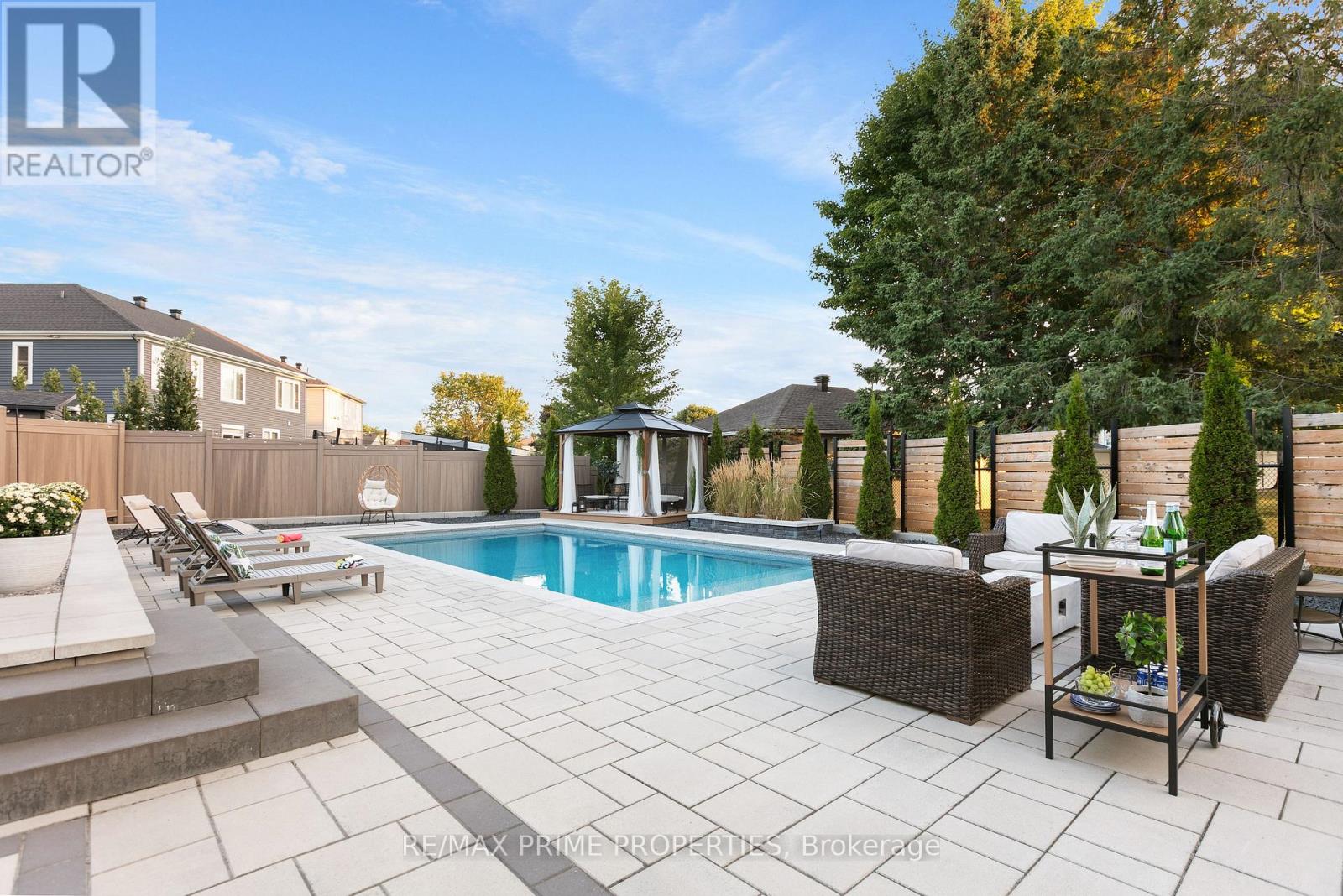 148 AUBRAIS CRESCENT - 38