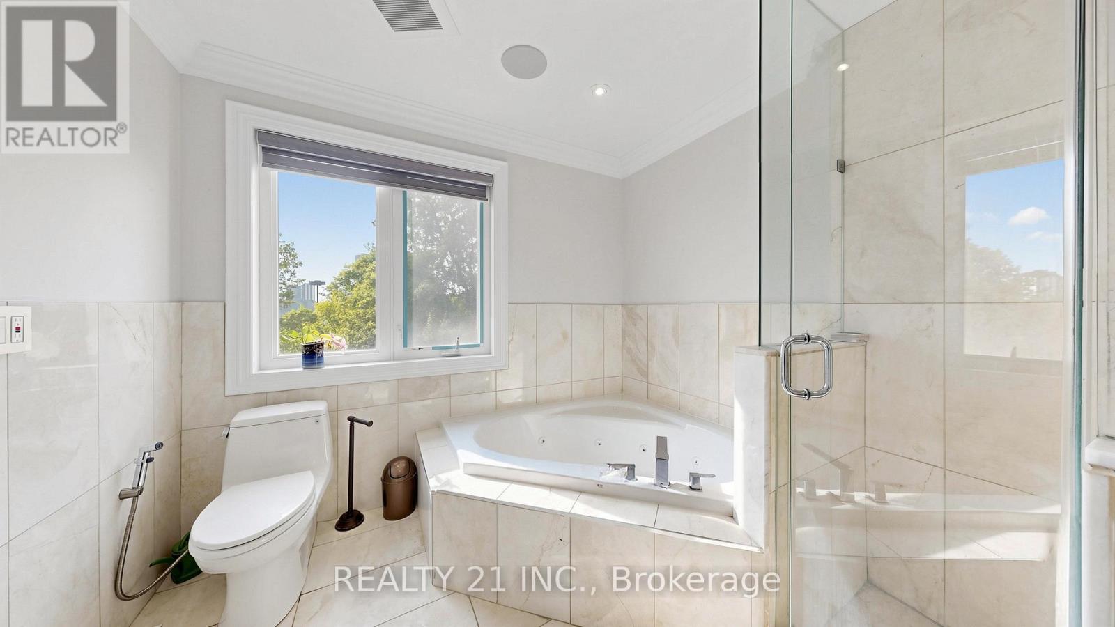 3 STINSON CIRCLE - 27