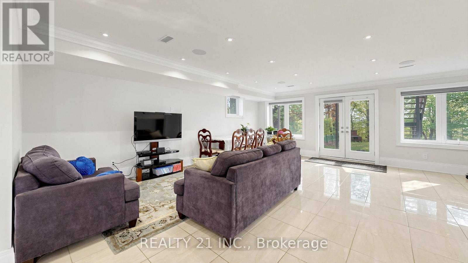3 STINSON CIRCLE - 38