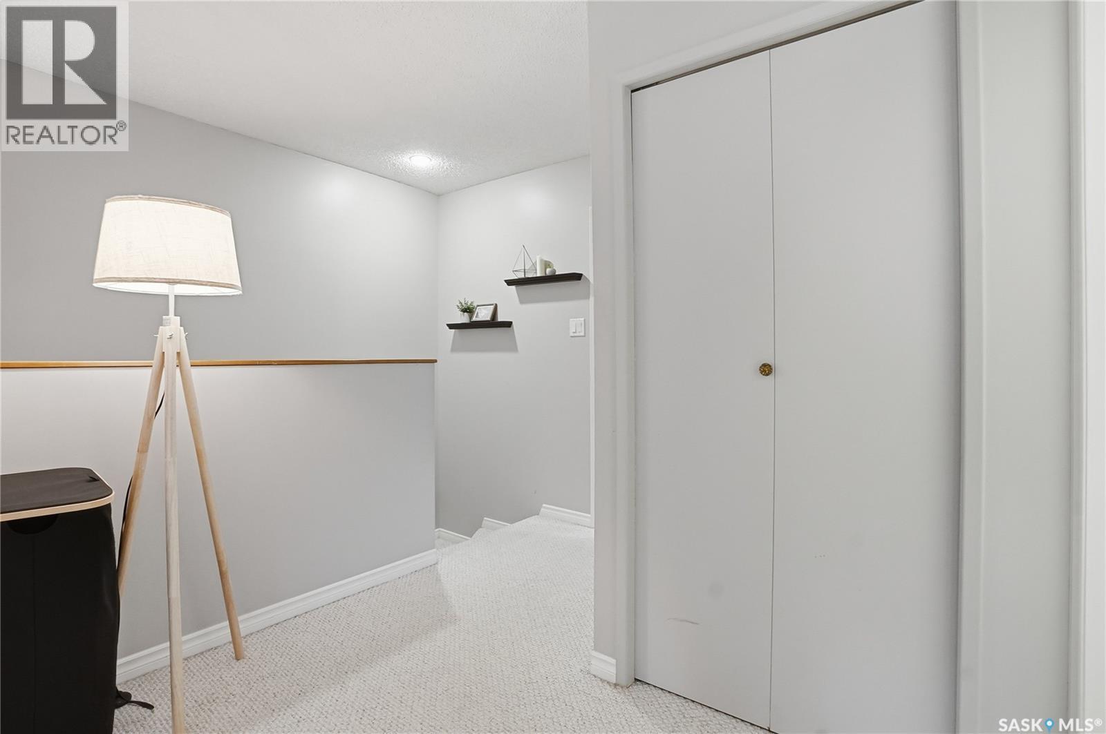 #16 425 Pinehouse DRIVE - 26