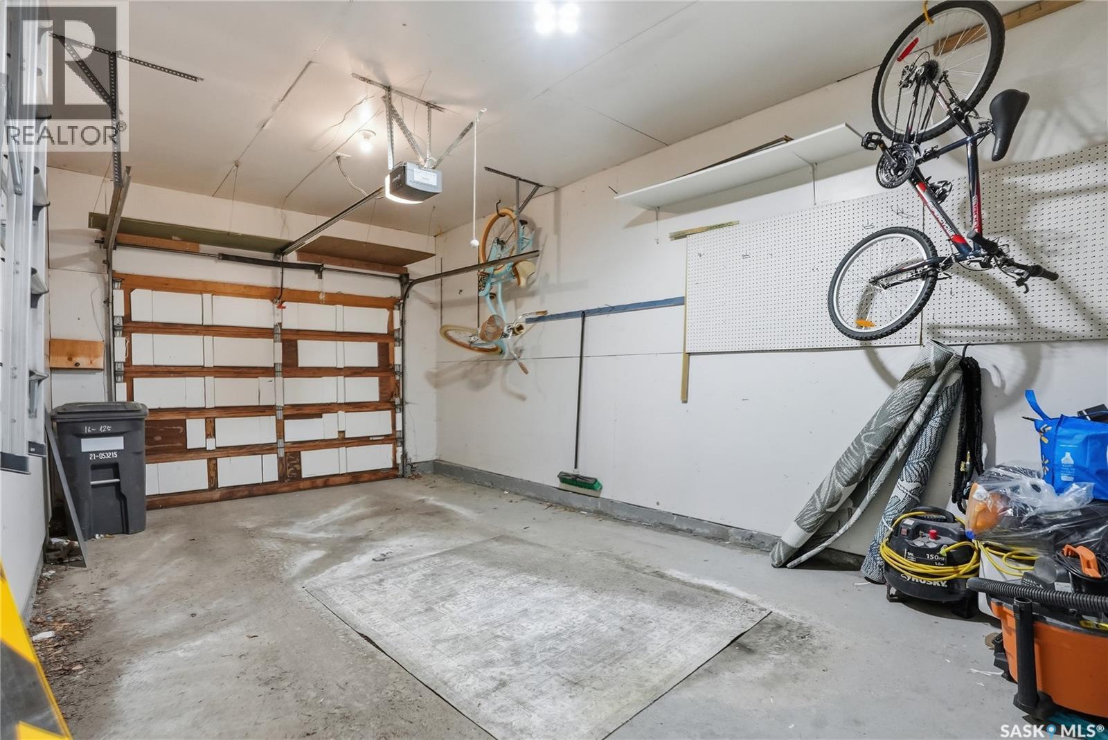#16 425 Pinehouse DRIVE - 51