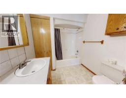 105 Pipestone Avenue, Wawota, SK S0G5A0 Photo 14