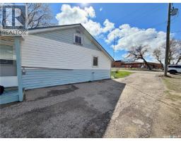 105 Pipestone Avenue, Wawota, SK S0G5A0 Photo 32