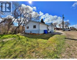 105 Pipestone Avenue, Wawota, SK S0G5A0 Photo 33