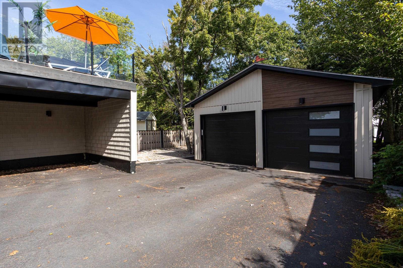 Property 35 of 50 of 8A Applewood Lane