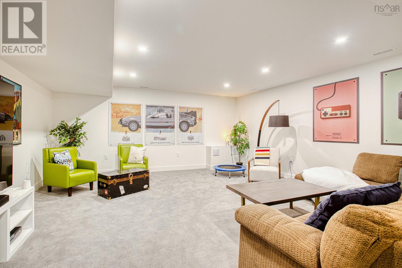 Property 38 of 50 of 8A Applewood Lane